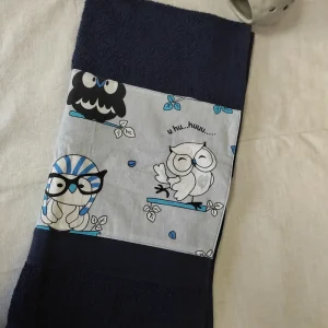 Linge en éponge bleu avec un coton bleu ,gris motif hoboux