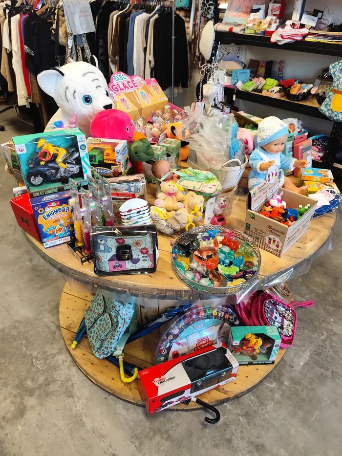 vue de la boutique cékikafé avec les jouets